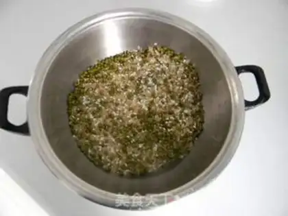 Make Green bean porridge step 1