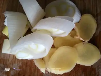 Make Flaming mushrooms with fish step 3