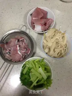 Make Soy-fish chow step 0
