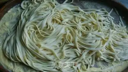 Make Roasted chicken noodles step 4