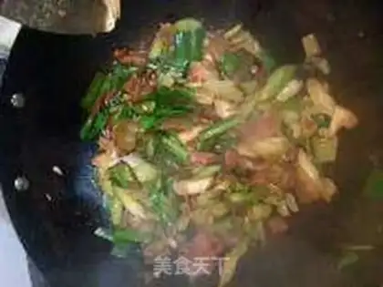 Make The real Sichuan meat returns to the garlic seed step 10