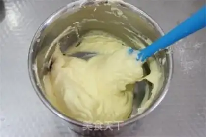 Make mine strawberry charlotte step 3
