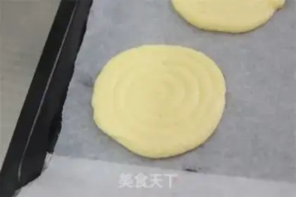 Make mine strawberry charlotte step 5