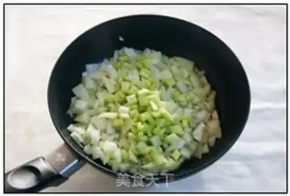 Make Fresh food eggs step 1