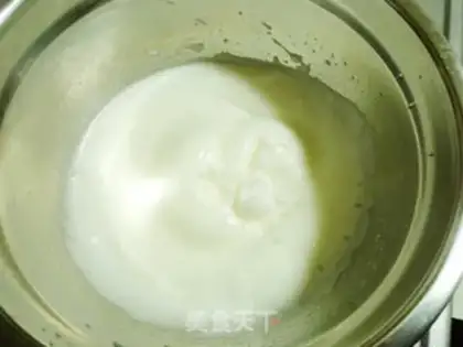 Make Subsea World scene cake step 10