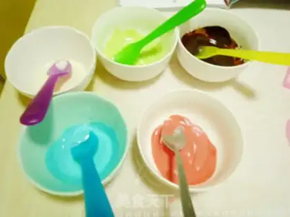 Make Subsea World scene cake step 21