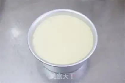 Make Caramel banana cheesecake step 9