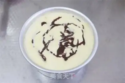 Make Caramel banana cheesecake step 10