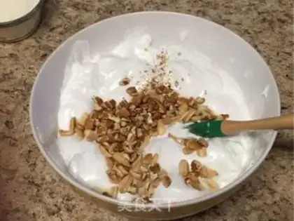 Make Cow Rolling Sugar step 3