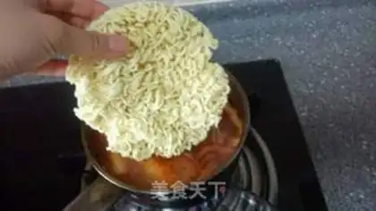 Make Korean ramen step 3