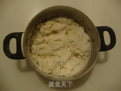 Make Meat pine rolls step 1
