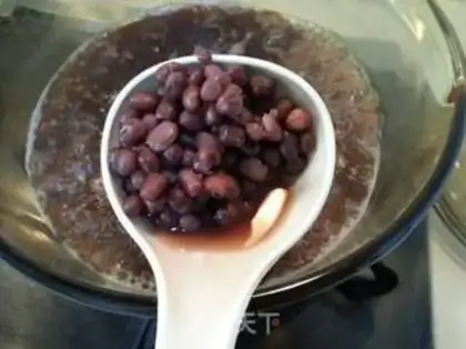 Make Pearlballs, red bean soup step 1