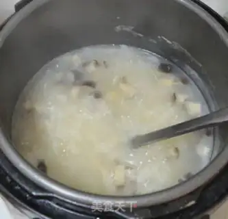 Make Porridge of mushrooms step 4