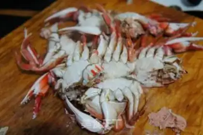 Make Crabs on the ginger step 2