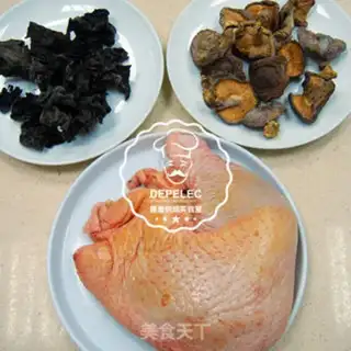 Make Frozen chicken with mushrooms step 0