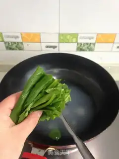 Make The spinach omelet soup step 3