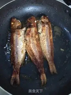 Make Red Shirt Fish step 3