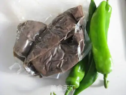 Make Pyramid fried pig lungs step 0