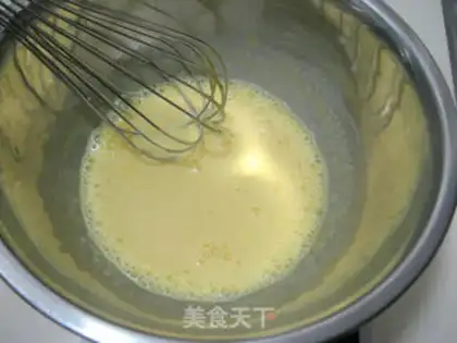 Make Tea and cream cake rolls step 2