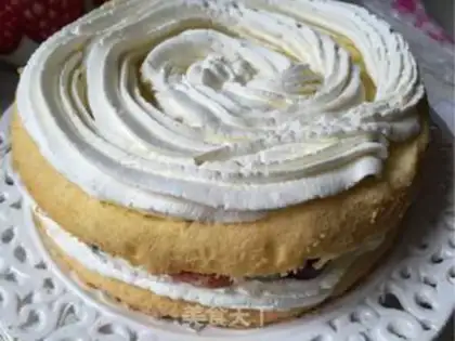 Make Cream fruit, naked cake step 10