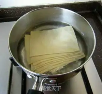 Make cucumber corset step 1