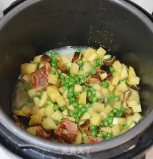 Make Chestbone, mushroom and potatoes step 5