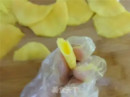 Make Mango roses step 4