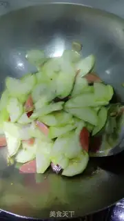 Make Nishichi has fried ham sausage step 3