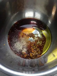 Make The sauce fragrance step 4
