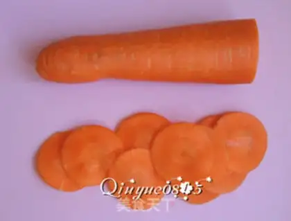 Make Carrot roses step 1