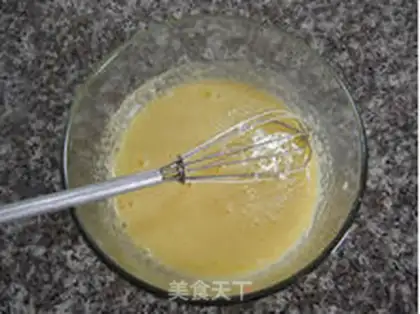 Make Strawberry roll step 1