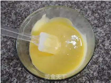 Make Strawberry roll step 3