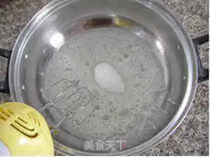 Make Strawberry roll step 5