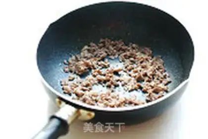 Make Garlic beef fried rice step 4
