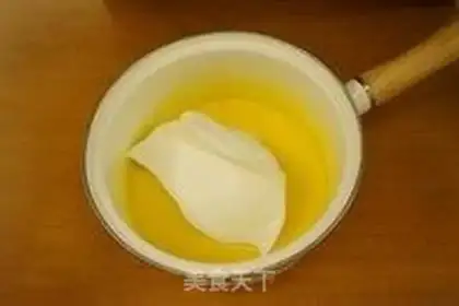 Make Strawberry roll step 8