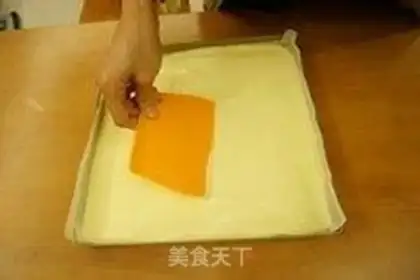 Make Strawberry roll step 13