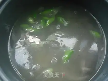 Make Red-tree pig belly soup step 4