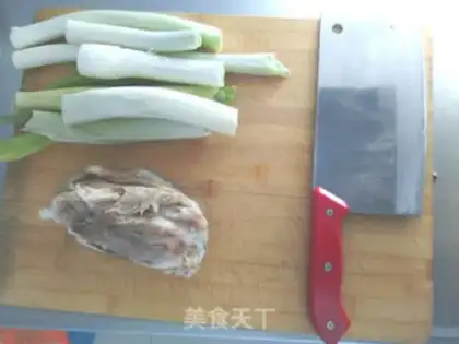 Make Onion elbows step 0