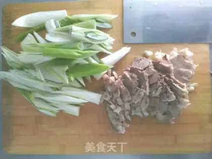 Make Onion elbows step 1