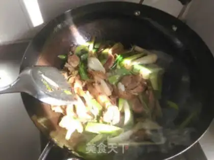 Make Onion elbows step 4