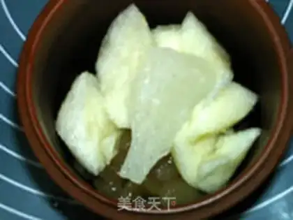Make Dragon-Eyed ice-cream pear step 3