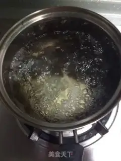 Make The lamb chops are cold noodles step 1