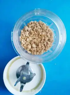 Make Baby eats chicken soup step 10