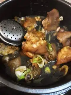Make Red burning pig hoof step 9