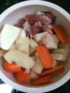 Make Liang Huaishan soup step 0