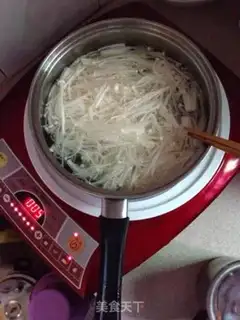 Make Frozen needle mushrooms step 3