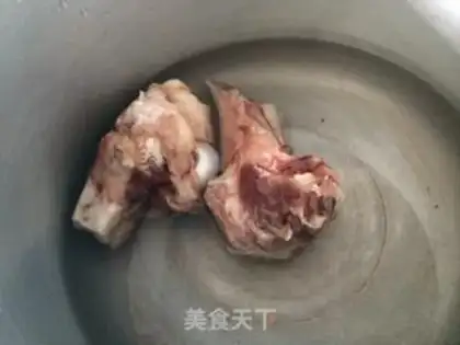 Make Big cabbage tofu stewed bones step 0