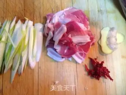 Make The doll-cracker step 3