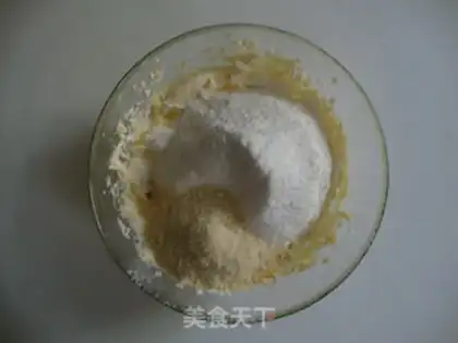 Make Almond pink cookies step 2