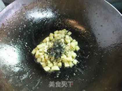 Make Apple eggcake step 4